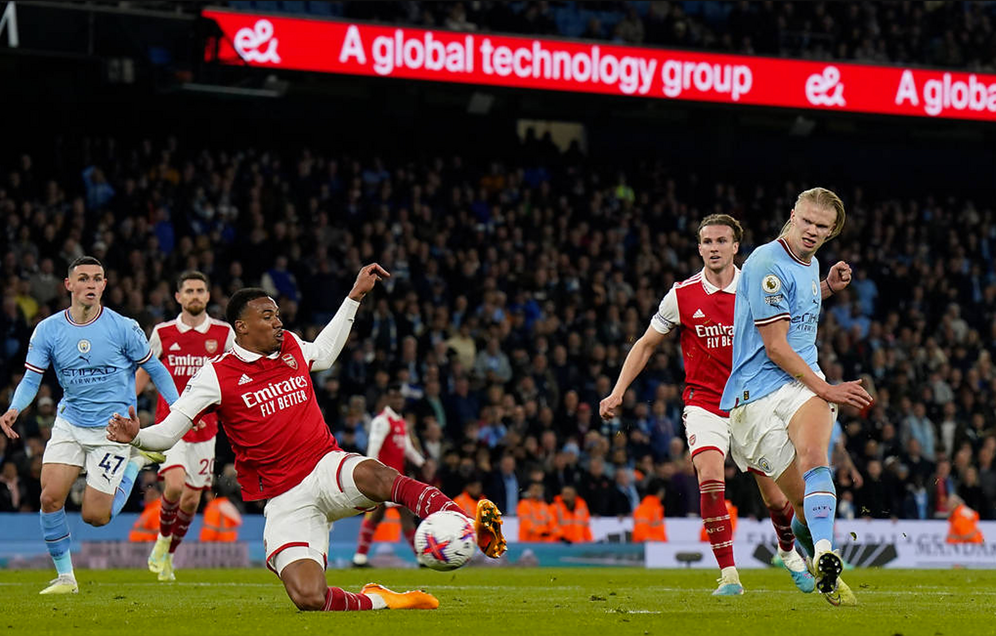 关于巴黎圣日耳曼训练开放日;转会期刷新队史纪录引欢呼;社区盾在即;赛季目标并未改变的信息 关于巴黎圣日耳曼训练开放日;转会期刷新队史纪录引欢呼;社区盾在即;赛季目标并未改变的信息