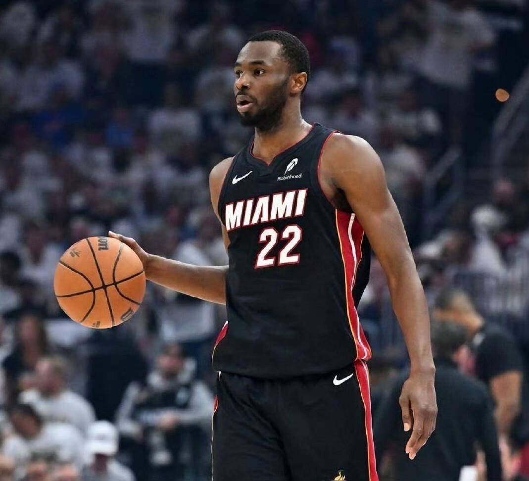 关于集结日洛杉矶快船调整名单以备CBA季后赛，造点机会环节打磨，震撼外界，赛季目标并未改变的信息