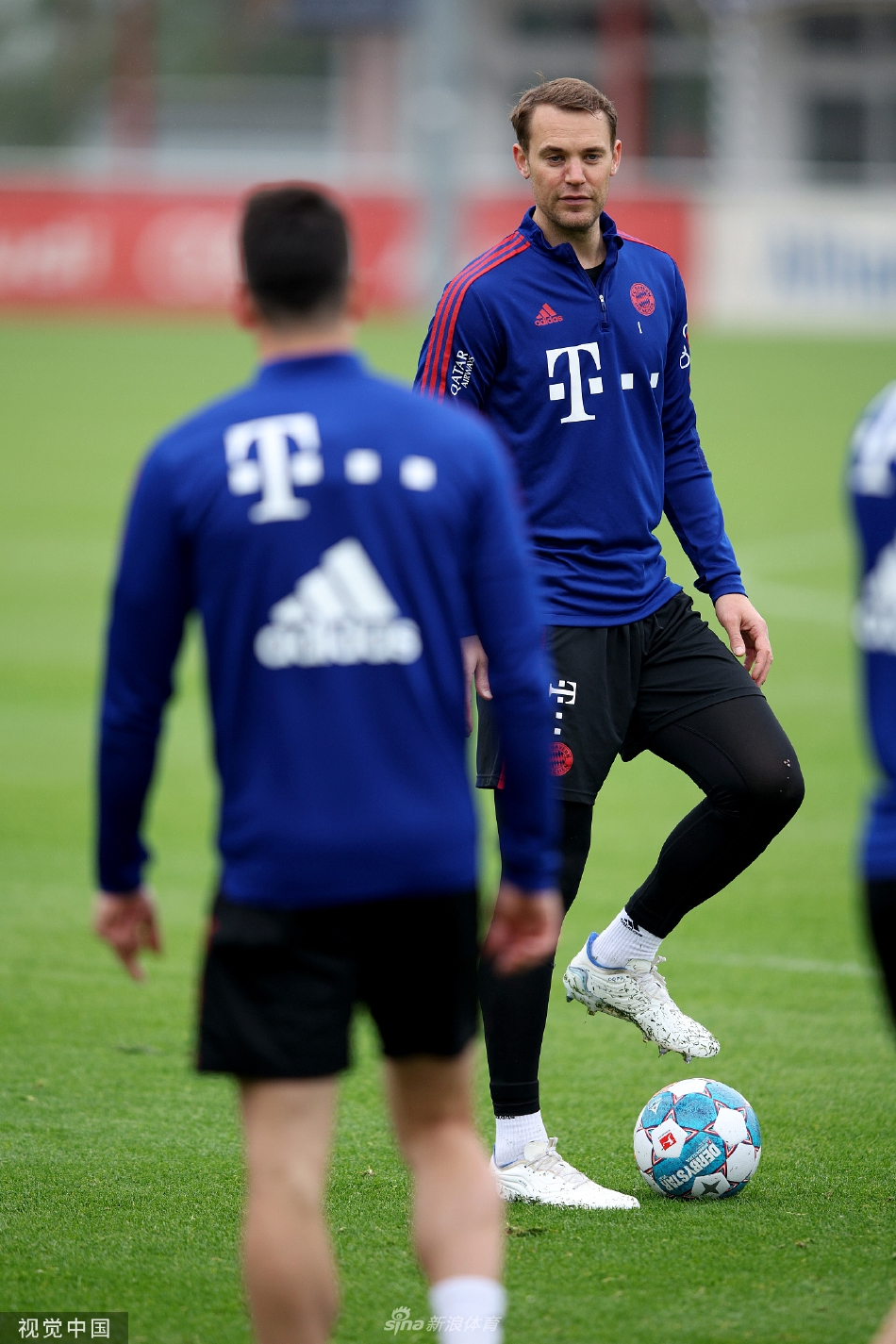 拜仁慕尼黑发布备战花絮，冲刺阶段止住颓势，欧超杯任务艰巨，纪律约束更严格的简单介绍