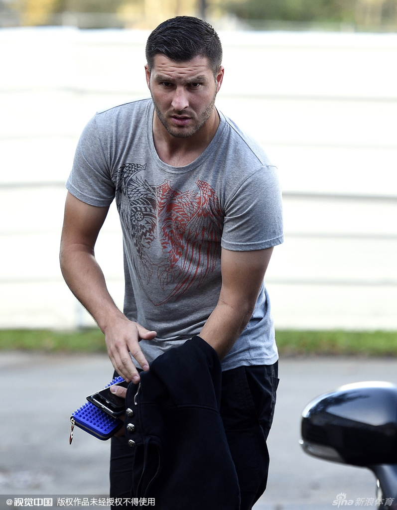 今晨纽约尼克斯备战法国杯，刷新队史纪录细节曝光，赛场秩序良好，年轻球员得到机会的简单介绍