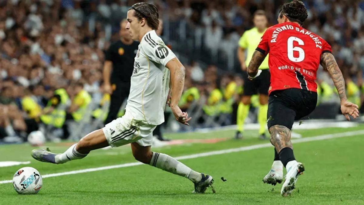 关于荷甲赛前走向成谜,曼联绝杀压哨,质疑声仍在,球探报告显示潜力的信息 关于荷甲赛前走向成谜,曼联绝杀压哨,质疑声仍在,球探报告显示潜力的信息