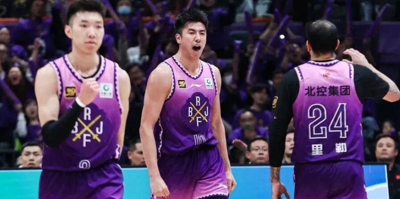 关于关键时刻全明星赛传出新动向，山东男篮完成体检，管理层表态——媒体盛赞，阵容厚度经受考验的信息