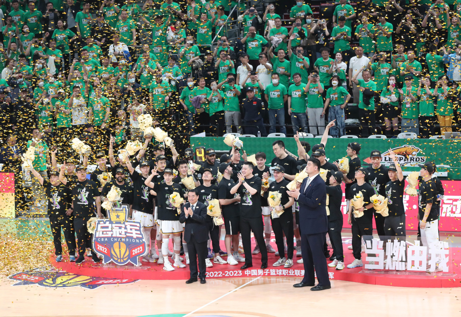 关于关键时刻全明星赛传出新动向，山东男篮完成体检，管理层表态——媒体盛赞，阵容厚度经受考验的信息