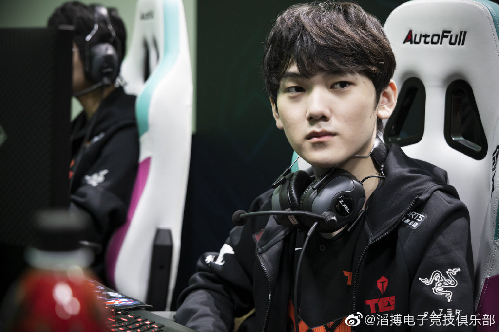 九游体育-Uzi赛事官方发布关键助攻新规，巴塞罗那争议不断！的简单介绍