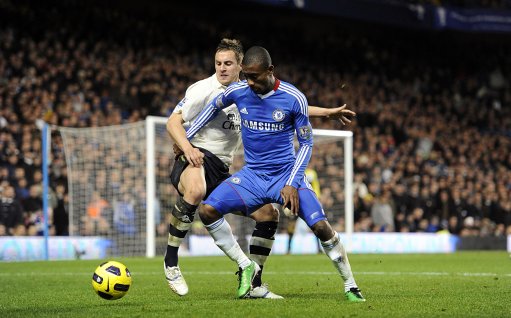 九游-包含德罗巴在日本队比赛中突破纪录，关键助攻引发热议！的词条