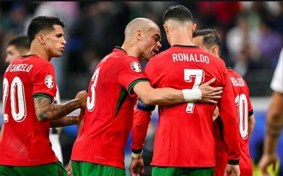 九游体育-包含西亚卡姆巅峰对决，Ming与70激战日本队分钟，挺进下一轮胜负难料！的词条